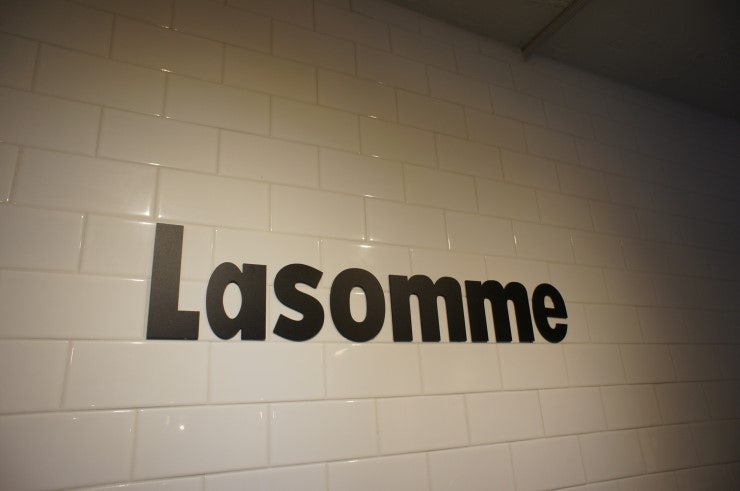 라쏨 (Lasomme) – 분위기 좋은 가구전시장/까페